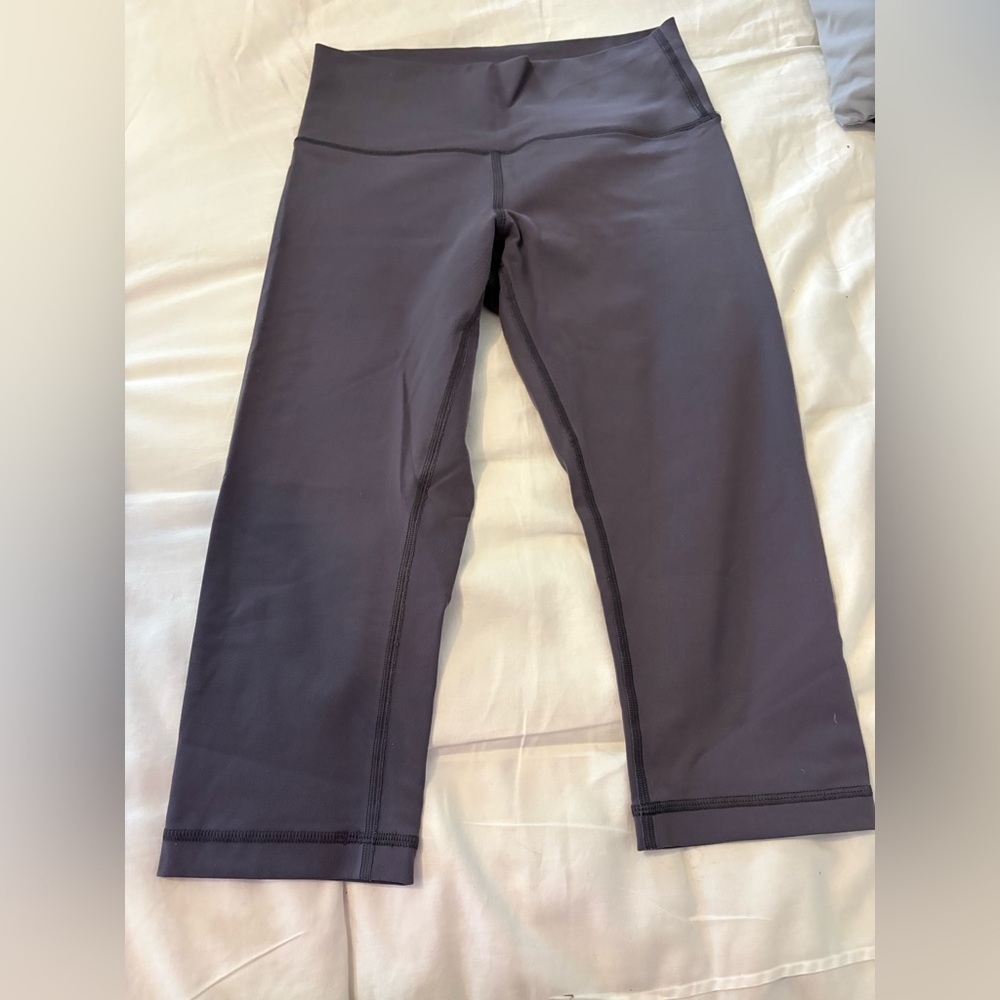 Lululemon High-Waist Women’s Active capri leggings - charcoal gray